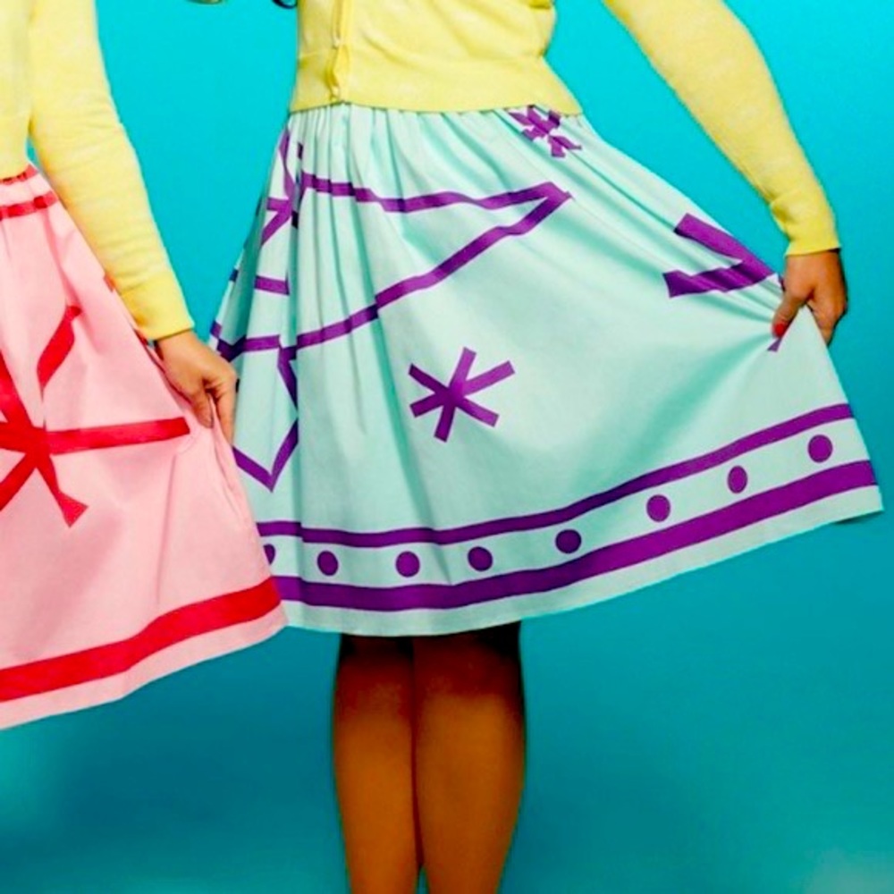 RARE HER UNIVERSE Alice in Wonderland Teacup Skirt - Picture 1 of 3
